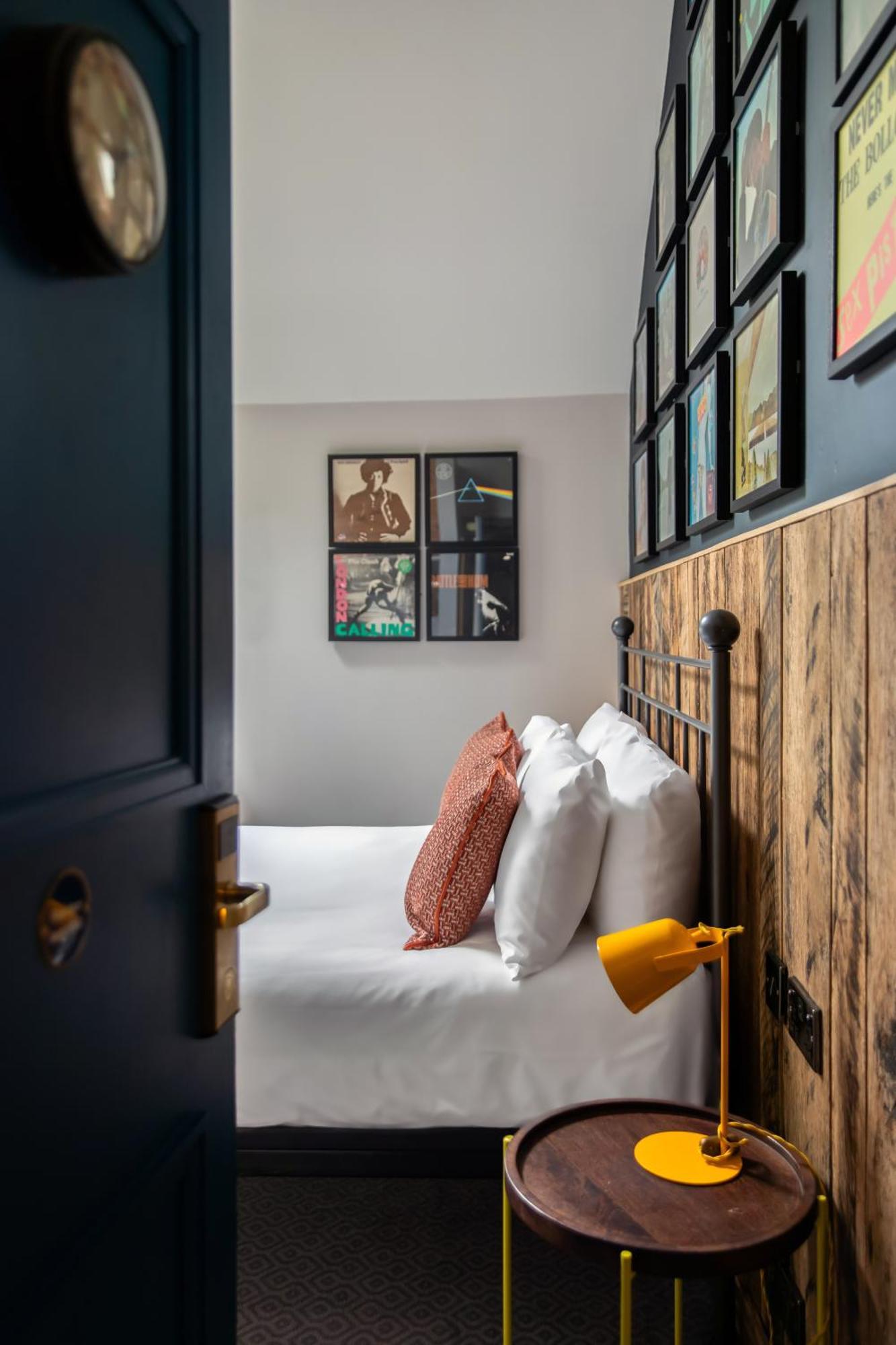 Inn The Pilot 3*